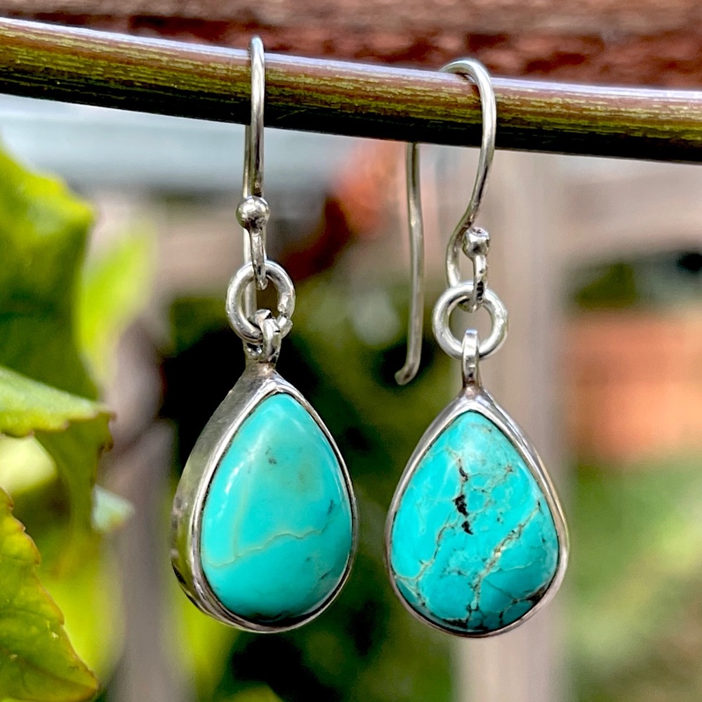 Turquoise earrings dangle drops.
